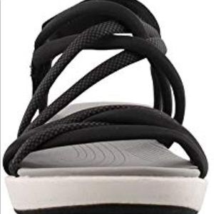 clarks brizo waves